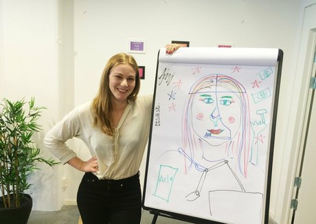 Foto desnuda filtrada de OnlyFans de Simone Giertz