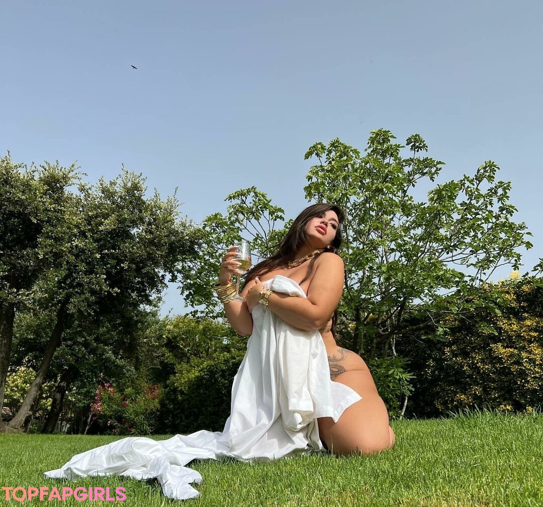 Foto desnuda filtrada de OnlyFans de Victorya Addad #13 Foto desnuda filtrada de OnlyFans de Victorya Addad #13