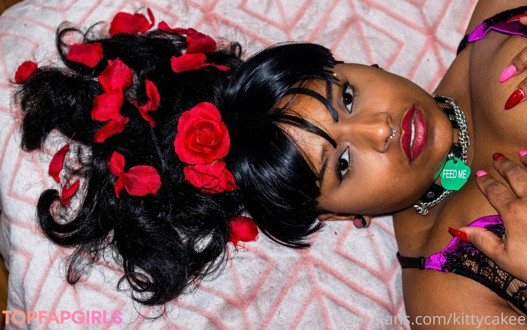 Foto desnuda filtrada de OnlyFans de Jewelkitten #24 Foto desnuda filtrada de OnlyFans de Jewelkitten #24