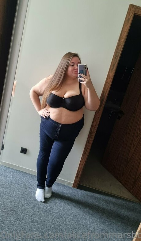 Alicefrommarsbbw