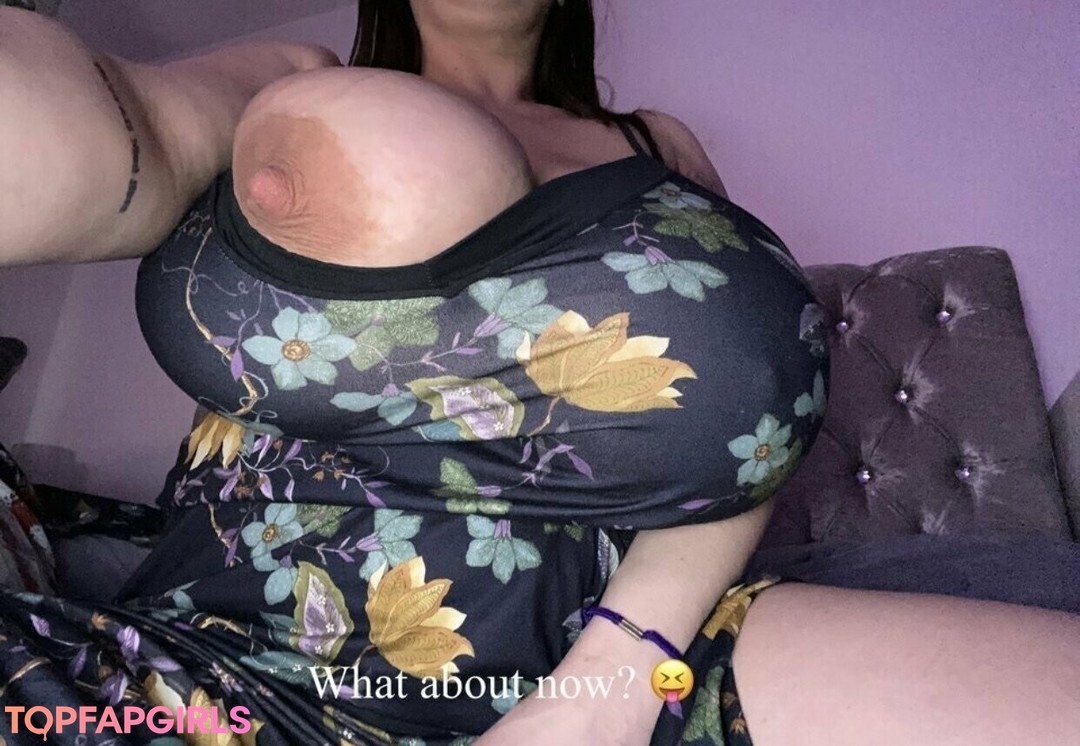 Foto desnuda filtrada de OnlyFans de Leannecrow #232 Foto desnuda filtrada de OnlyFans de Leannecrow #232