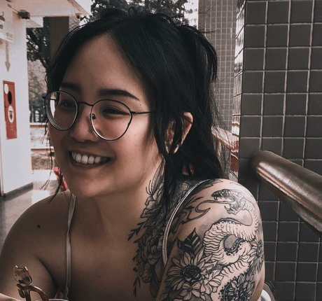 Foto desnuda filtrada de OnlyFans de Akemyni
