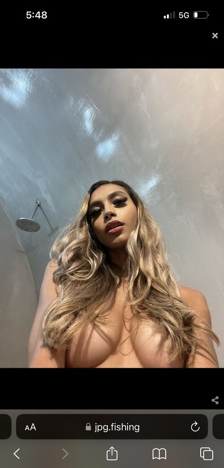 Petite Beautiful Latina