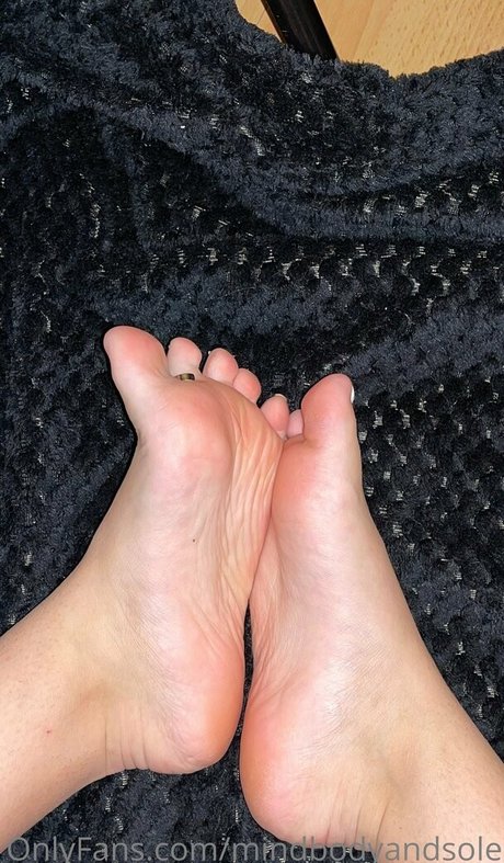 Foto desnuda filtrada de OnlyFans de Mindbodyandsole