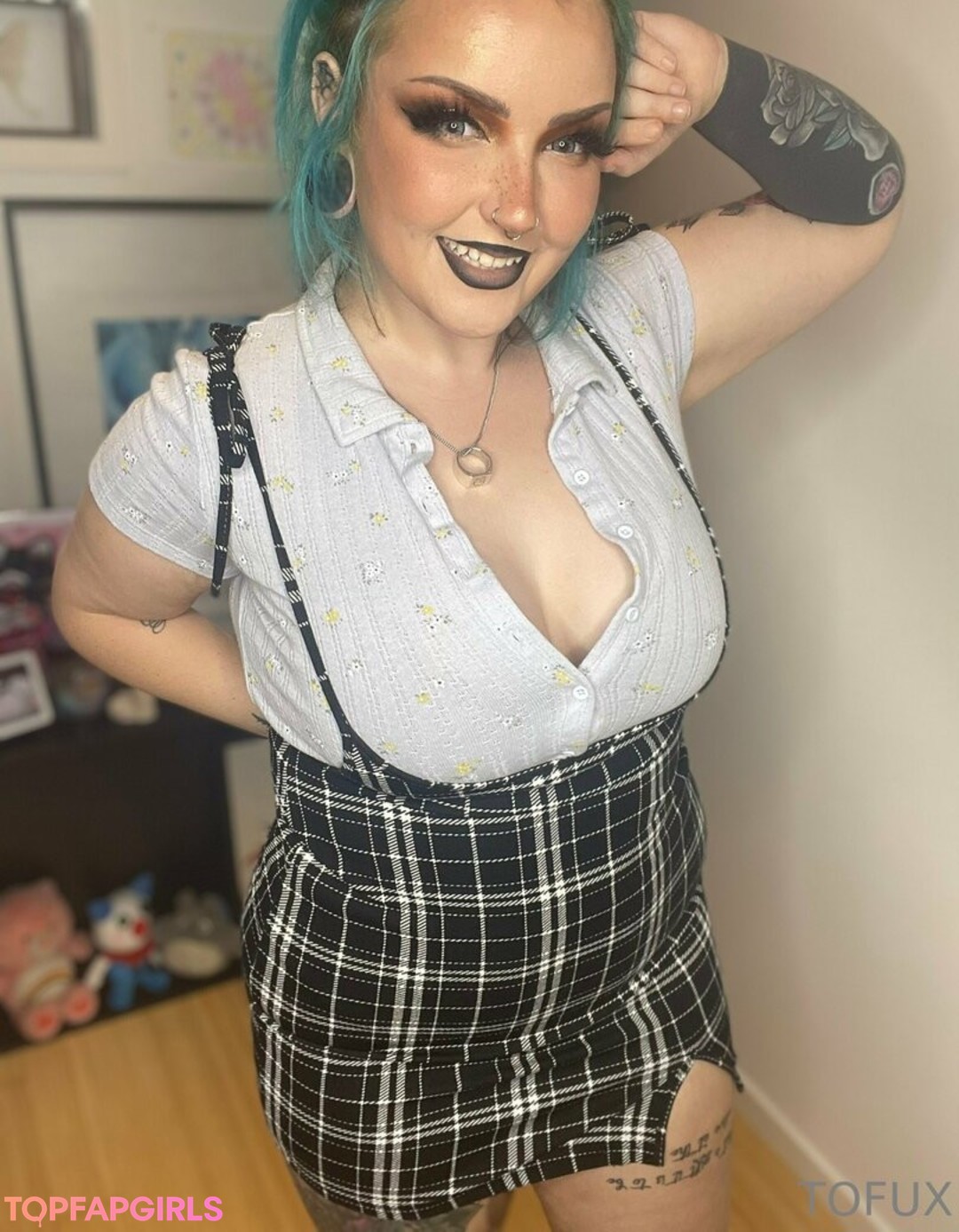 Foto desnuda filtrada de OnlyFans de Harpervalentinevip #3 Foto desnuda filtrada de OnlyFans de Harpervalentinevip #3