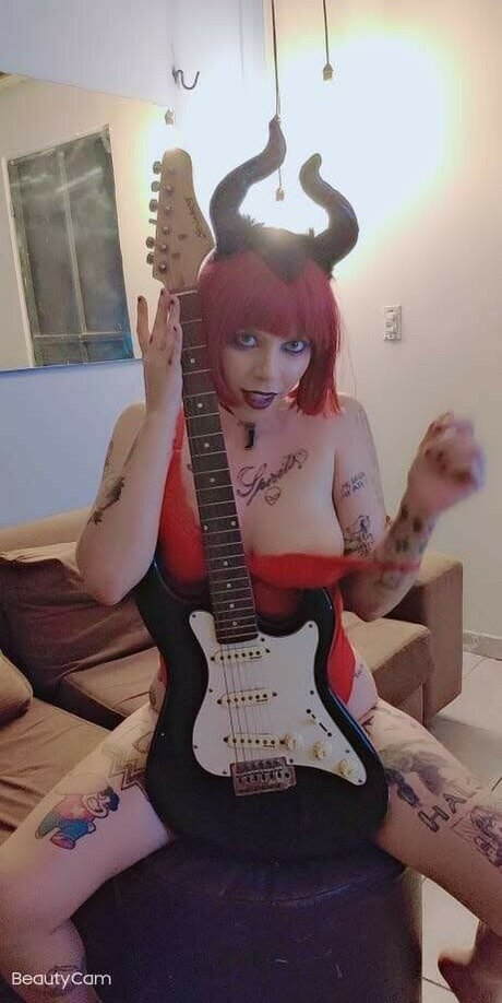 Foto desnuda filtrada de OnlyFans de Naru Peridot