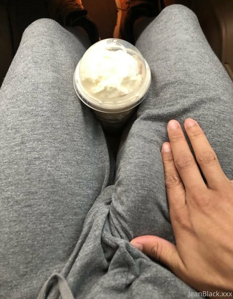 Foto desnuda filtrada de OnlyFans de Jeanblackxxx