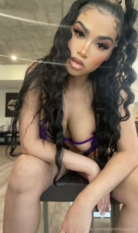 Foto desnuda filtrada de OnlyFans de Sheismichaelafree