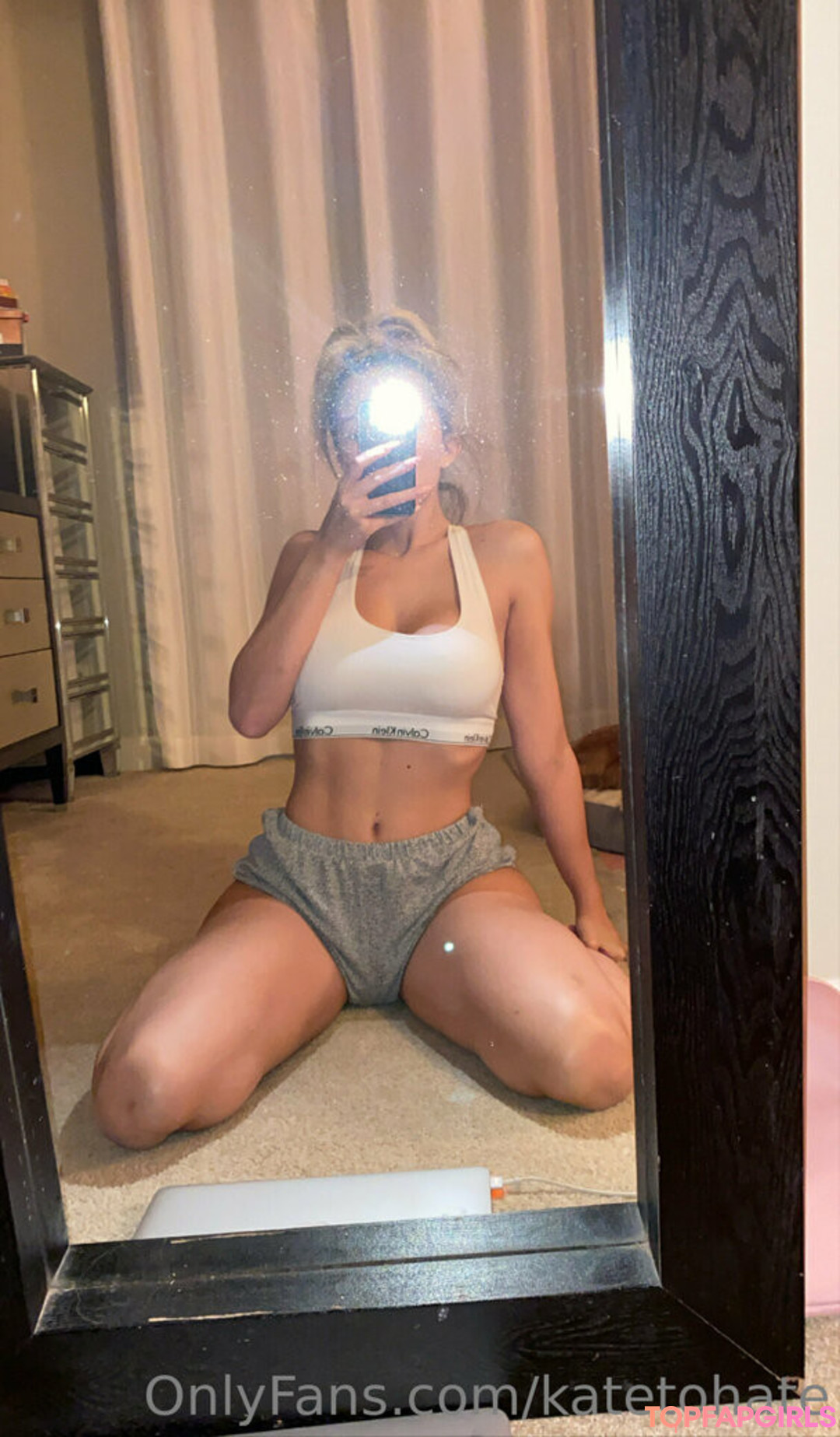 Foto desnuda filtrada de OnlyFans de Katetohate #121 Foto desnuda filtrada de OnlyFans de Katetohate #121