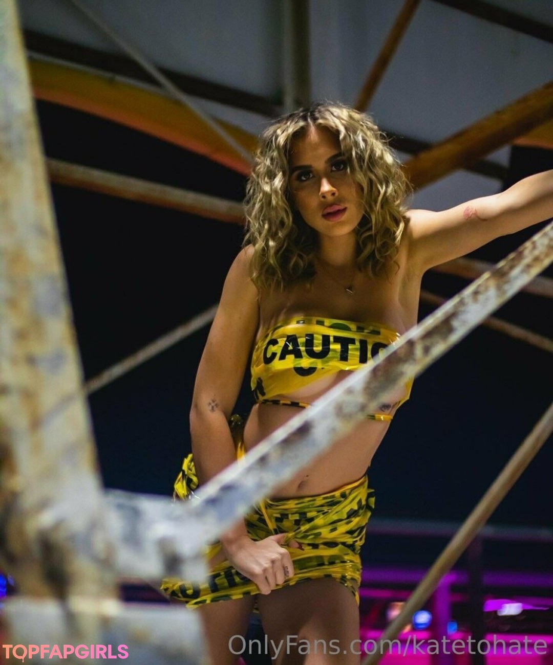 Foto desnuda filtrada de OnlyFans de Katetohate #70 Foto desnuda filtrada de OnlyFans de Katetohate #70