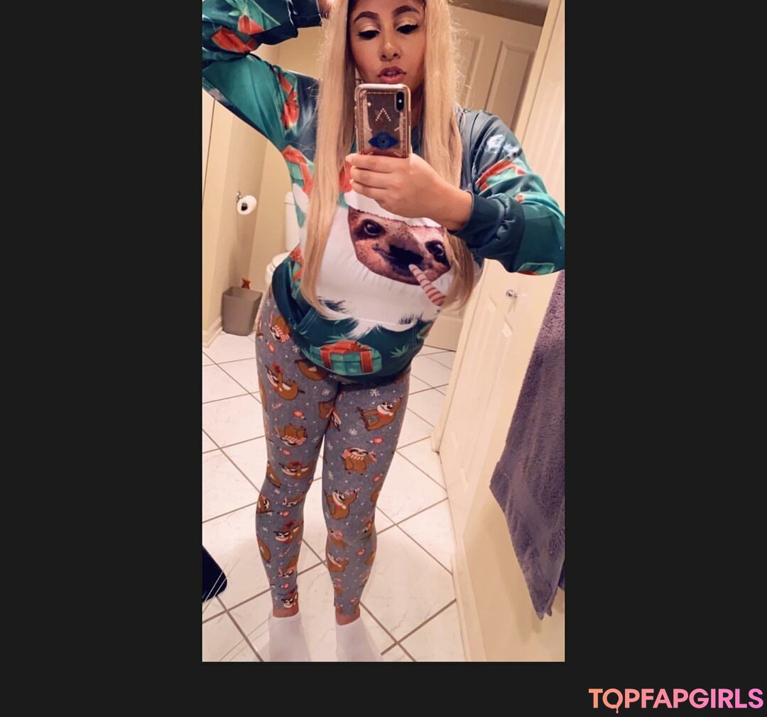 Foto desnuda filtrada de OnlyFans de Andrea Marie #257 Foto desnuda filtrada de OnlyFans de Andrea Marie #257