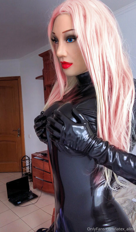 Foto desnuda filtrada de OnlyFans de Latexalina