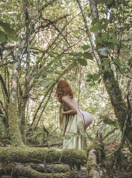 Hotassredhead