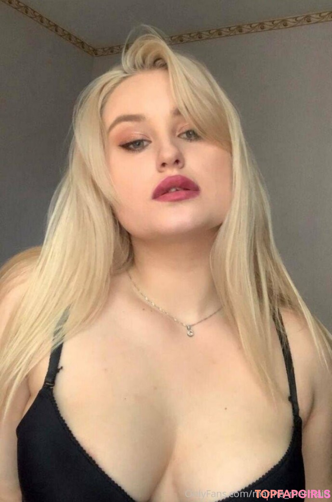 Foto desnuda filtrada de OnlyFans de Mariloveefree #241 Foto desnuda filtrada de OnlyFans de Mariloveefree #241