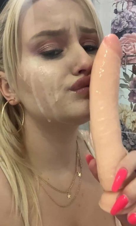 Foto desnuda filtrada de OnlyFans de Mariloveefree