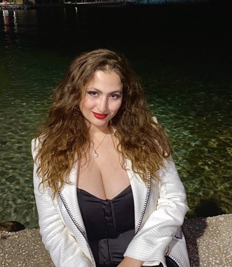 Lili M