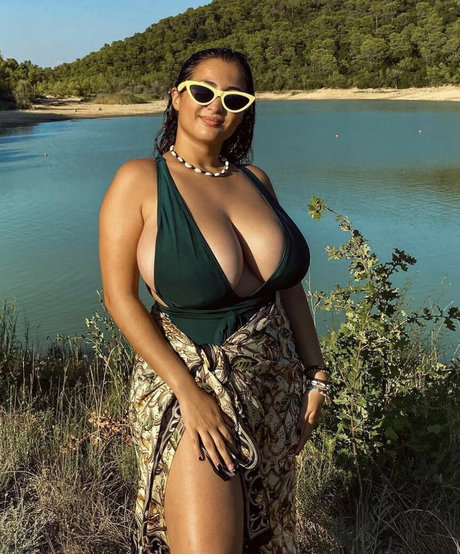 Lili M