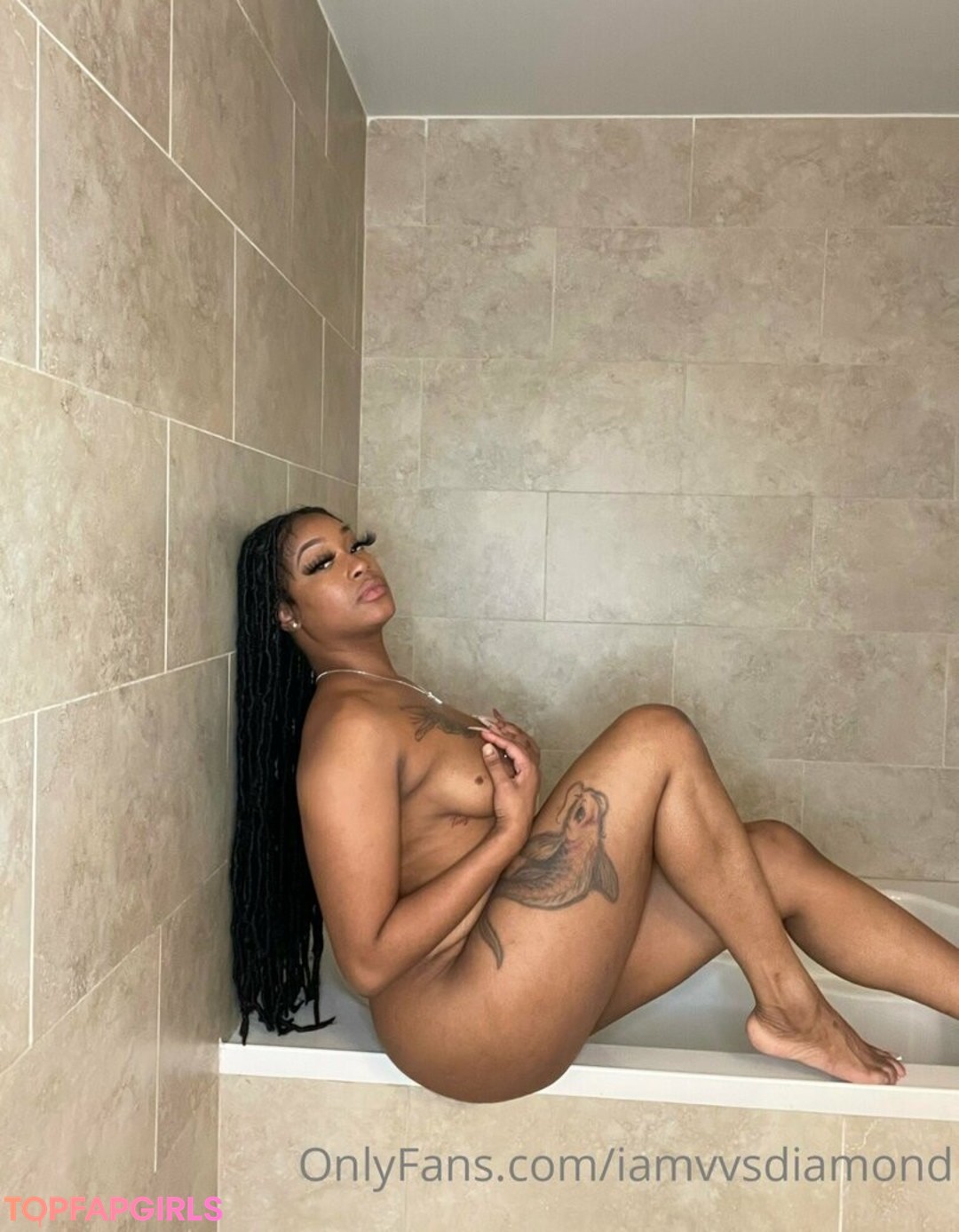 Foto desnuda filtrada de OnlyFans de Iamvvsdiamond #23 Foto desnuda filtrada de OnlyFans de Iamvvsdiamond #23