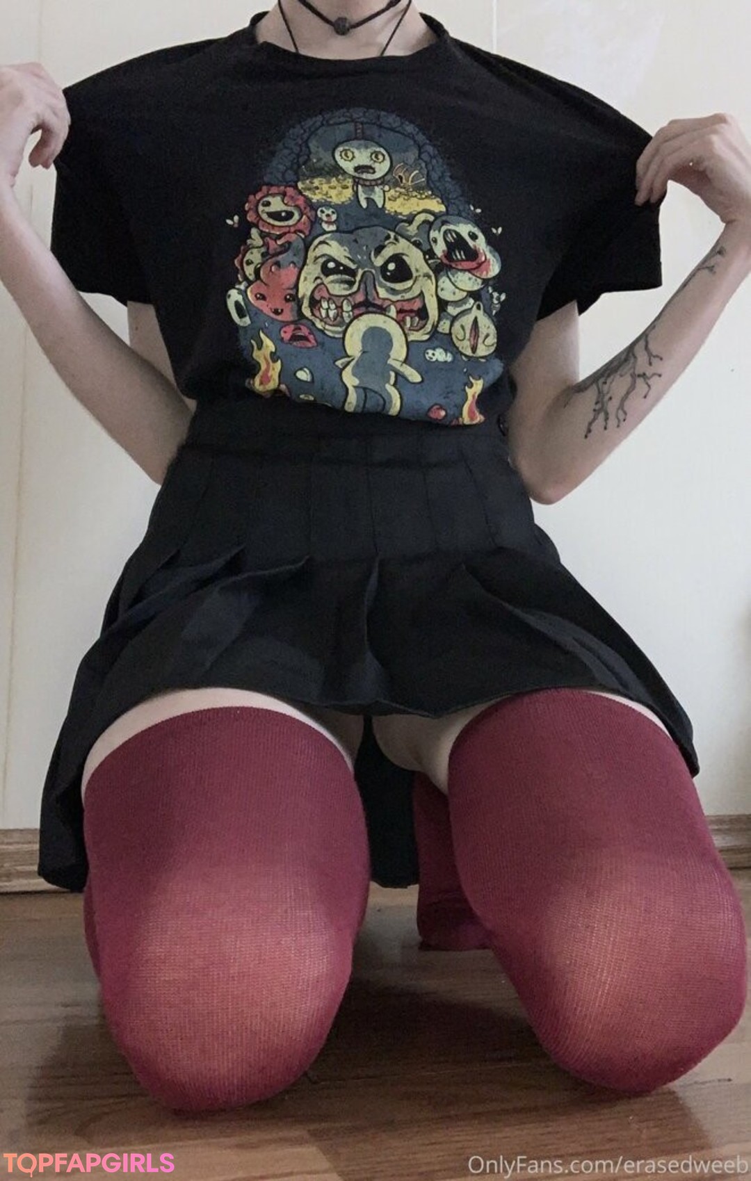 Foto desnuda filtrada de OnlyFans de Erasedweeaboofree #37 Foto desnuda filtrada de OnlyFans de Erasedweeaboofree #37