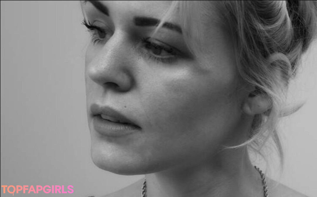 Foto desnuda filtrada de OnlyFans de Beth Randell #435 Foto desnuda filtrada de OnlyFans de Beth Randell #435