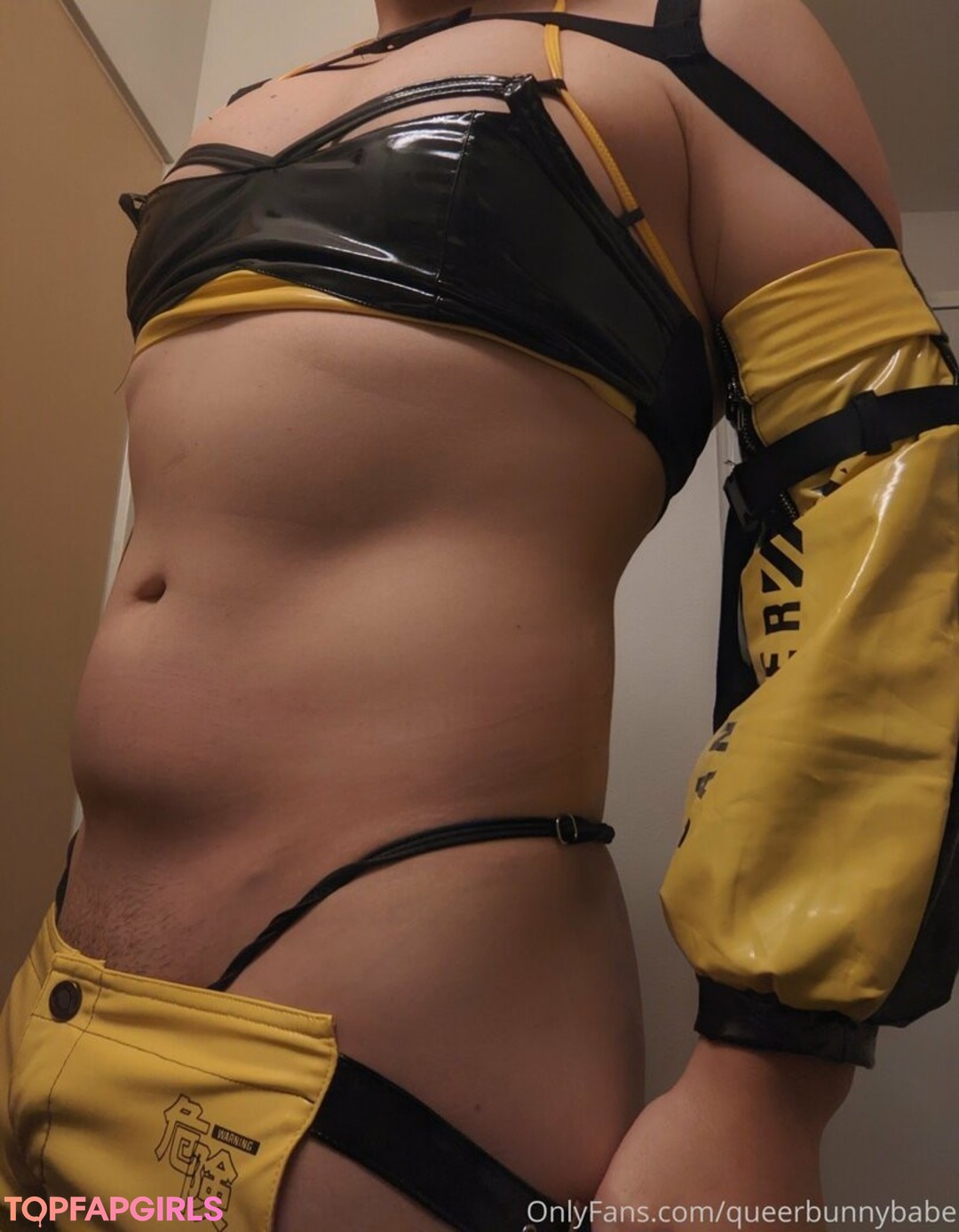 Foto desnuda filtrada de OnlyFans de Queerbunnybabe #951 Foto desnuda filtrada de OnlyFans de Queerbunnybabe #951