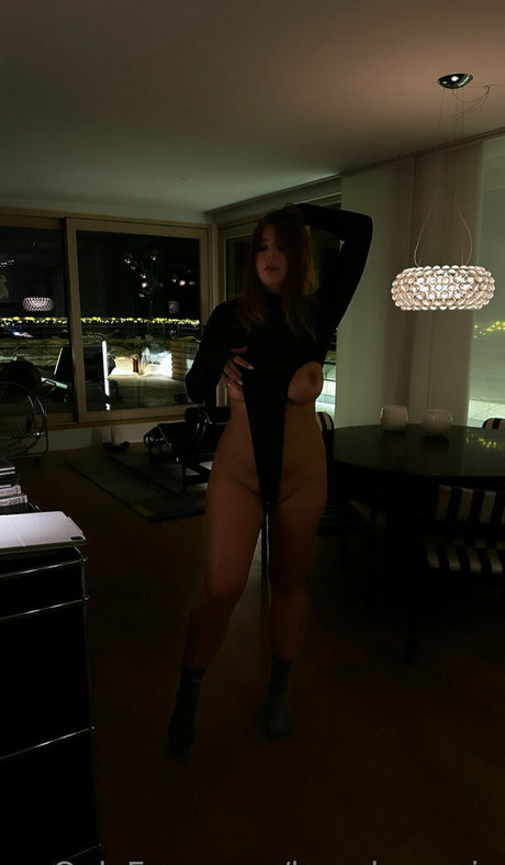 Foto desnuda filtrada de OnlyFans de Lenalouu