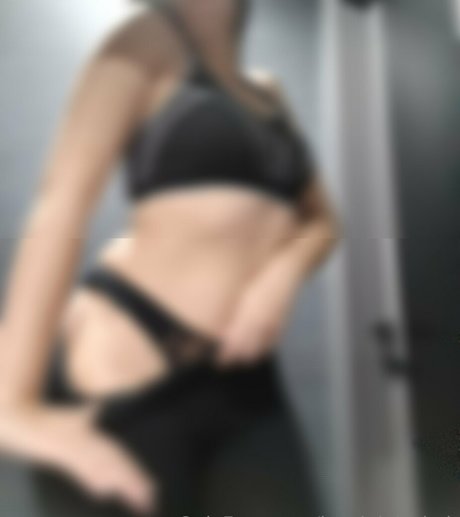 Foto desnuda filtrada de OnlyFans de Localpinkwitch