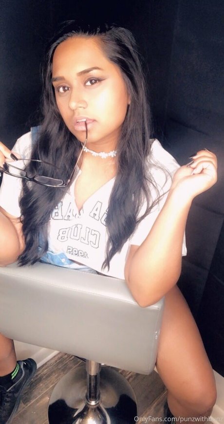 Foto desnuda filtrada de OnlyFans de Punzwithbunz