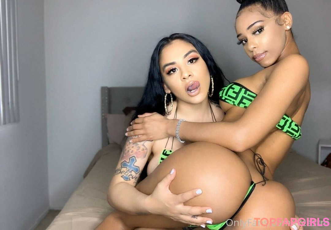 Foto desnuda filtrada de OnlyFans de Larissa Castr0 #27 Foto desnuda filtrada de OnlyFans de Larissa Castr0 #27