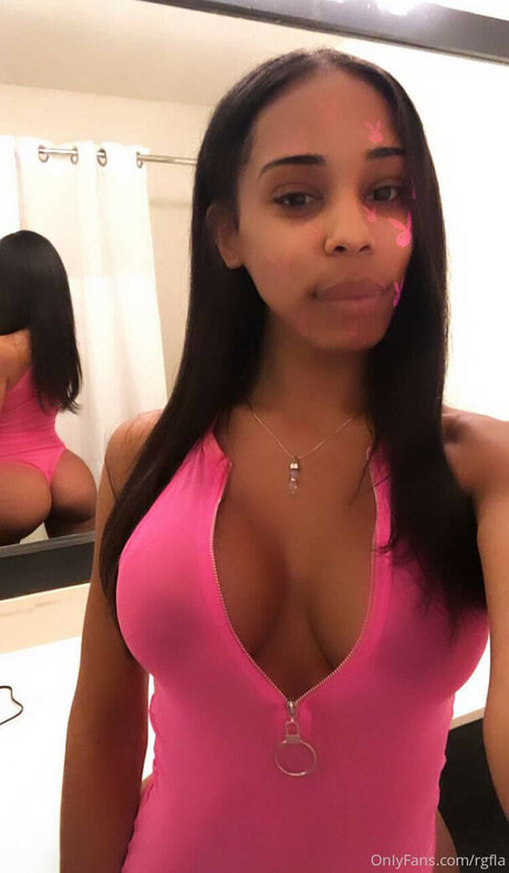 Larissa Castr0