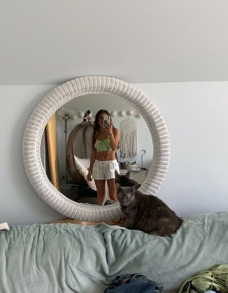 Foto desnuda filtrada de OnlyFans de Michelaraeupton