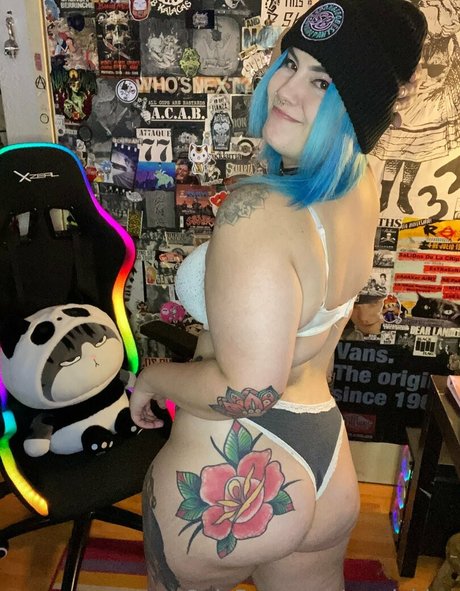 Sandyblux