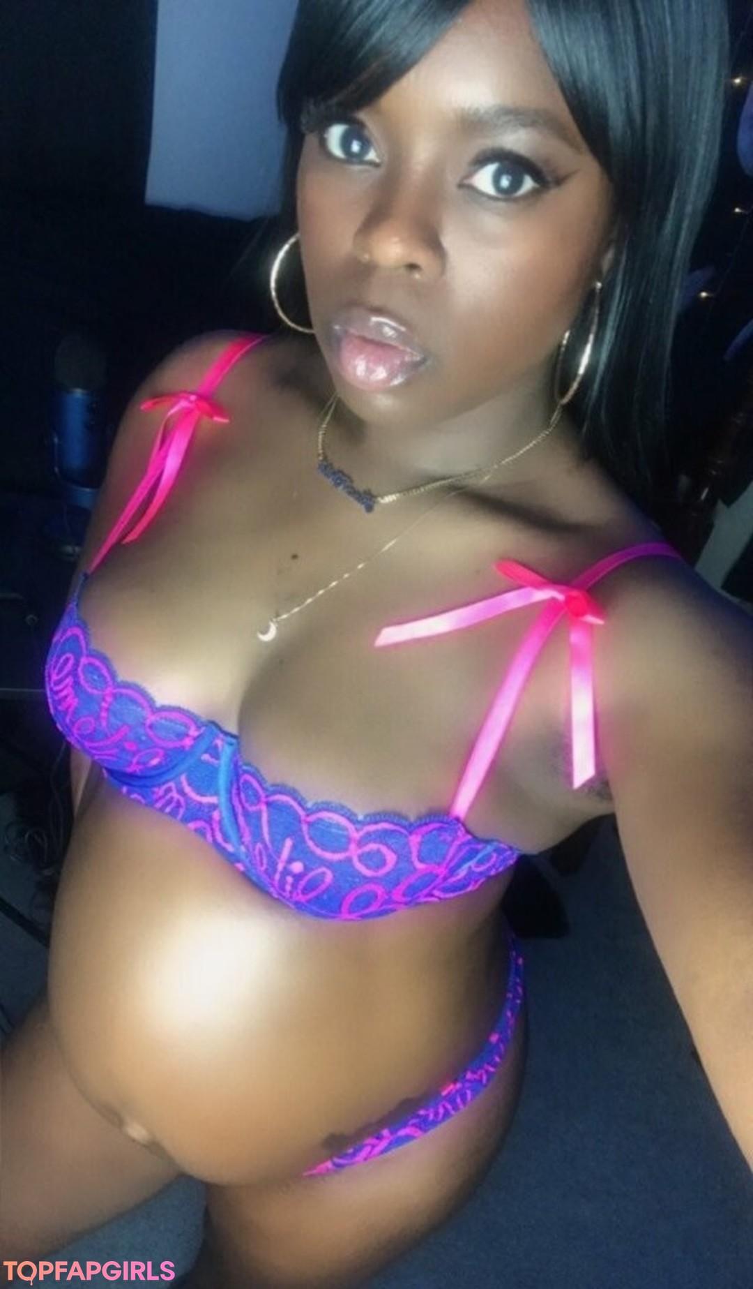 Foto desnuda filtrada de OnlyFans de Simonesavage #8 Foto desnuda filtrada de OnlyFans de Simonesavage #8