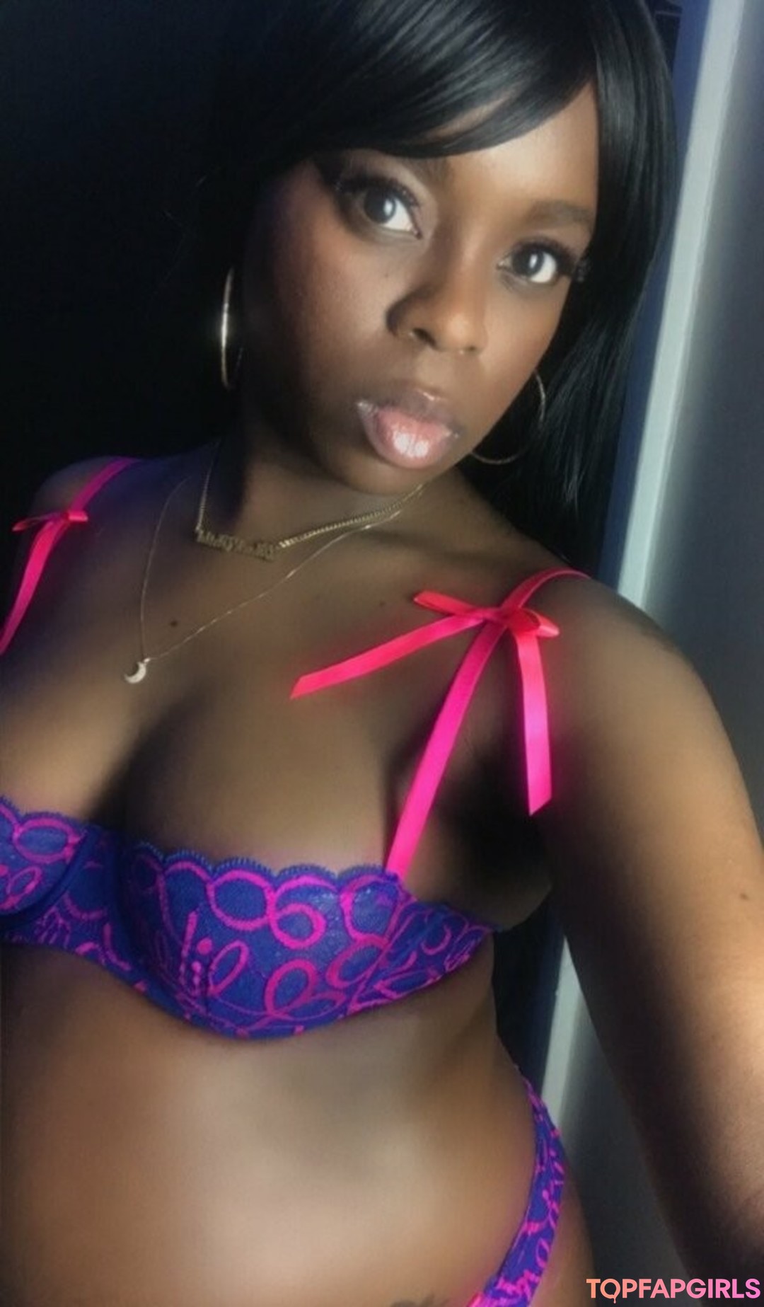 Foto desnuda filtrada de OnlyFans de Simonesavage #9 Foto desnuda filtrada de OnlyFans de Simonesavage #9