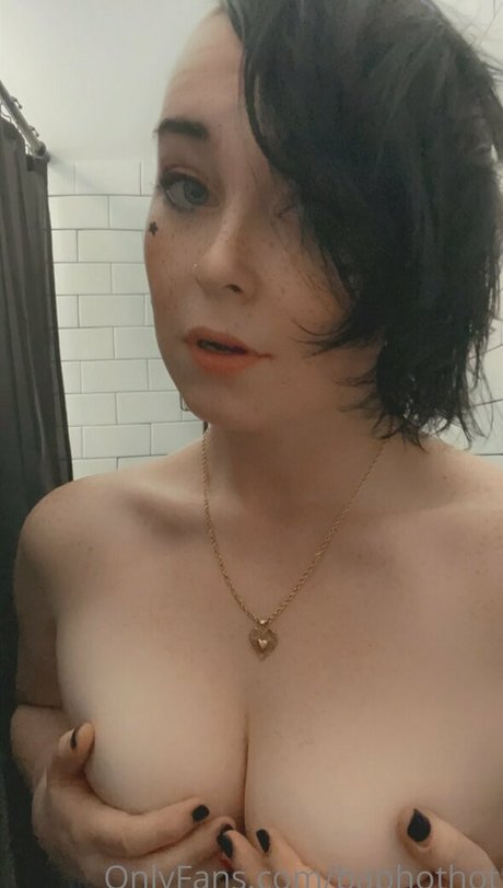 Foto desnuda filtrada de OnlyFans de Baphothot