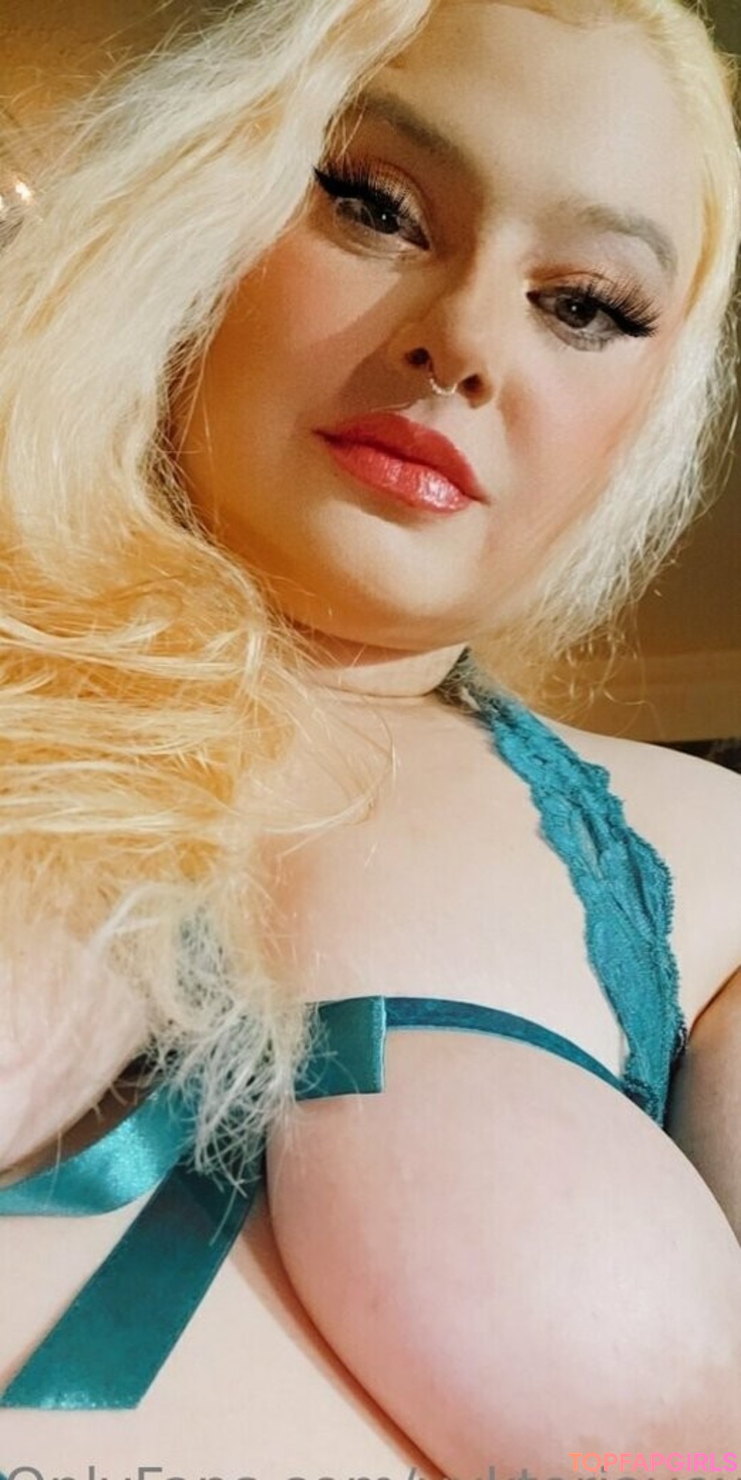 Foto desnuda filtrada de OnlyFans de Vyktoriavexx #46 Foto desnuda filtrada de OnlyFans de Vyktoriavexx #46