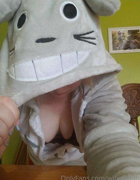 Foto desnuda filtrada de OnlyFans de Wifeyfiadh