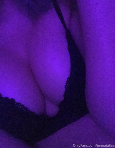 Jennajuliaa
