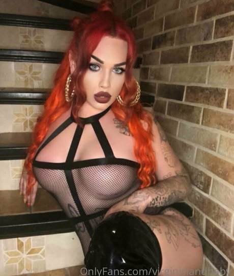 Foto desnuda filtrada de OnlyFans de Virginislandbaby