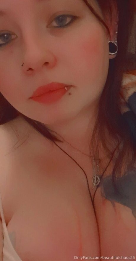 Foto desnuda filtrada de OnlyFans de Beautifulchaos25