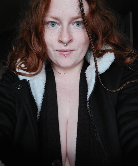 Foto desnuda filtrada de OnlyFans de rheacreatesmagic