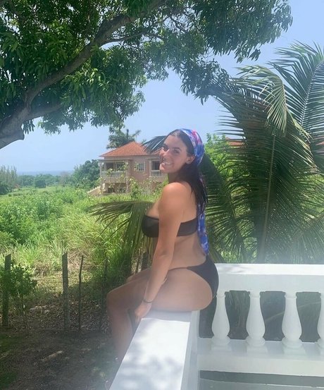 Foto desnuda filtrada de OnlyFans de Lizzy Rae
