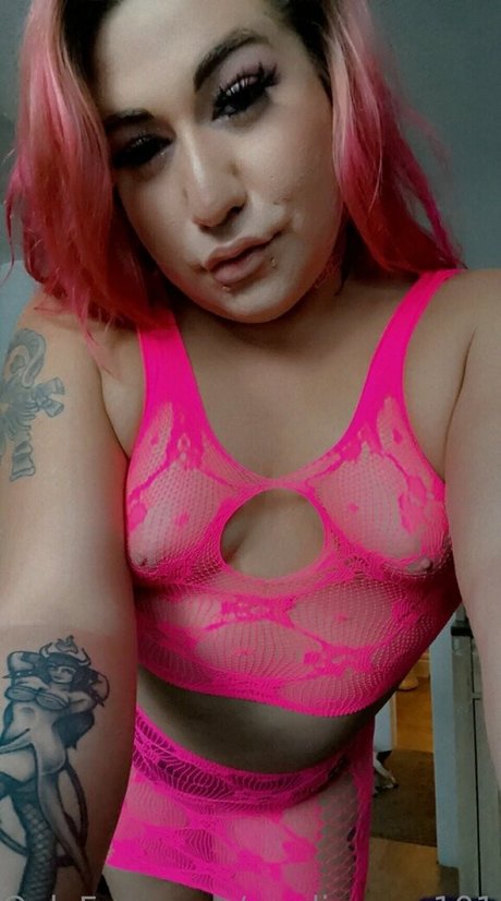 Foto desnuda filtrada de OnlyFans de Medinaeve101