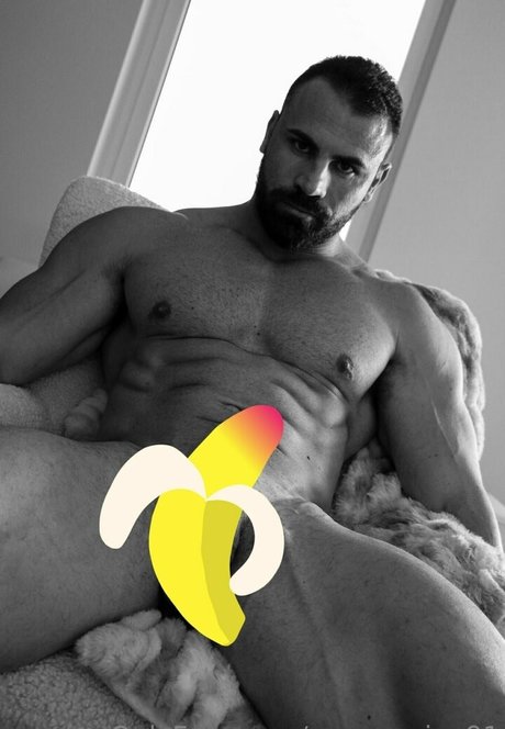 Foto desnuda filtrada de OnlyFans de Marcopino91