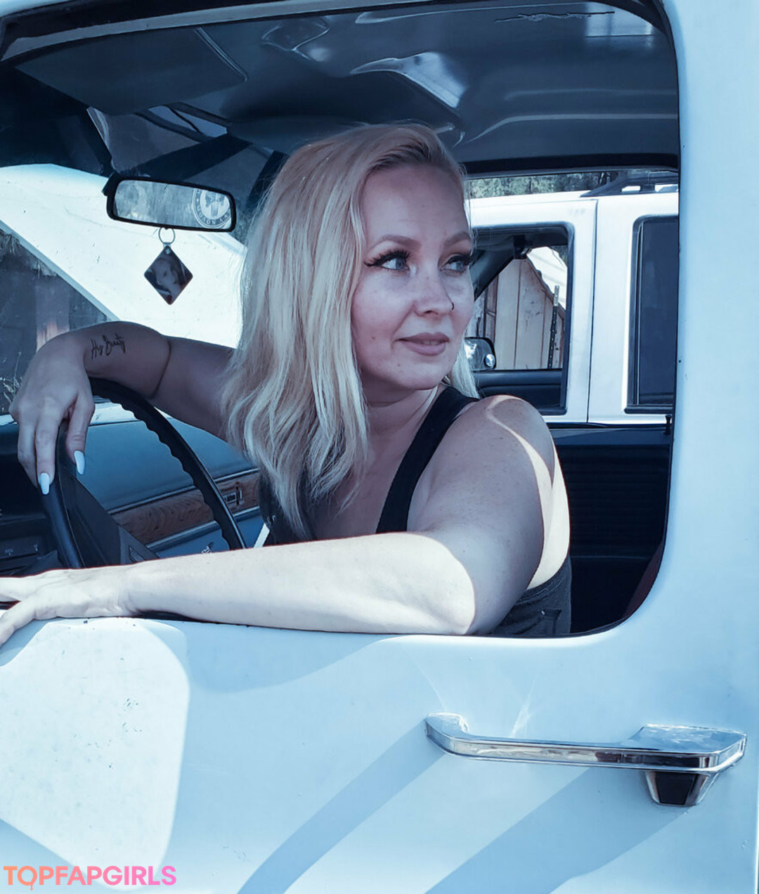 Foto desnuda filtrada de OnlyFans de Diamondsanddirt19 #11 Foto desnuda filtrada de OnlyFans de Diamondsanddirt19 #11