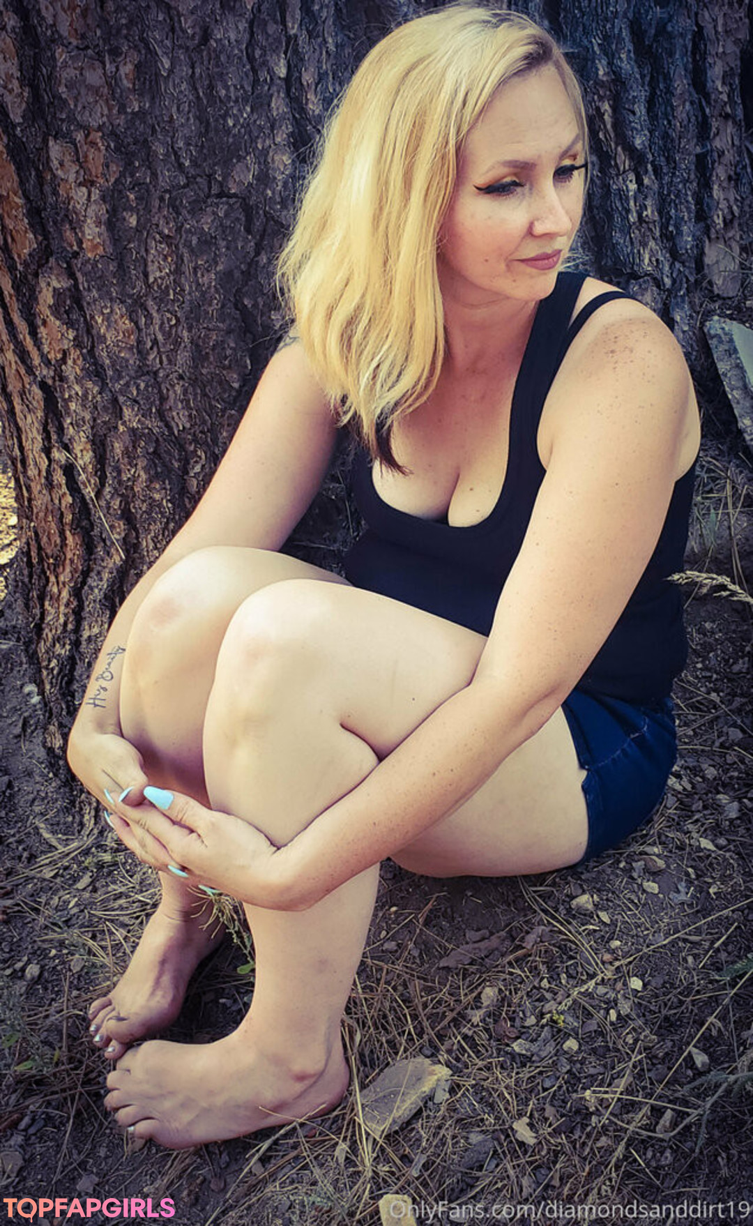 Foto desnuda filtrada de OnlyFans de Diamondsanddirt19 #21 Foto desnuda filtrada de OnlyFans de Diamondsanddirt19 #21