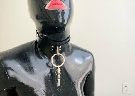 Luciaandleighlatex