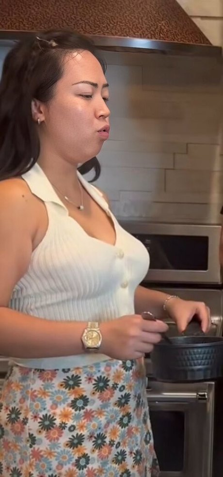 Foto desnuda filtrada de OnlyFans de Joanna Rose Taguiam