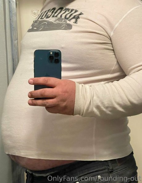 Foto desnuda filtrada de OnlyFans de Roundingout
