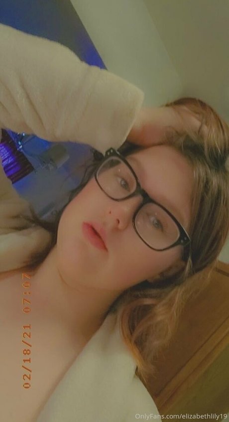 Elizabethlily19